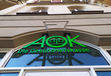 So stellen Sie für Verhinderungspflege einen AOK-Antrag