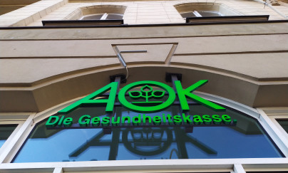 So stellen Sie für Verhinderungspflege einen AOK-Antrag