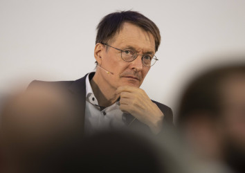 Lauterbach vernachlässigt die Altenpflege